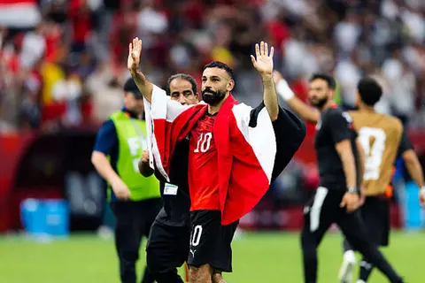 أهداف صنعت المجد.. فيفا يستعرض أبرز 5 محطات لصلاح مع منتخب مصر